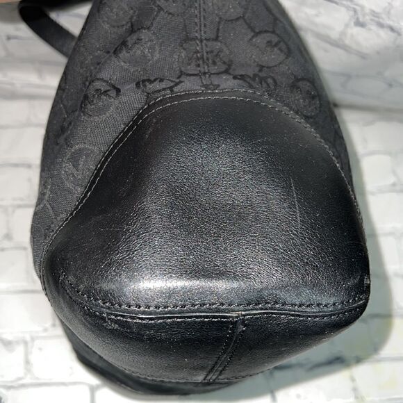 Michael Kors Black Signature Canvas and Leather Millbrook Hobo - Picture 7 of 14